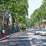 Cosy Studio Saint Michel Central Paris.