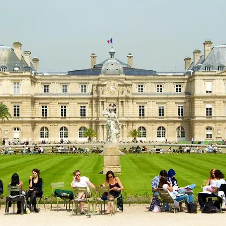 Appartamento Cosy Studio Saint Michel Central Paris. Parigi